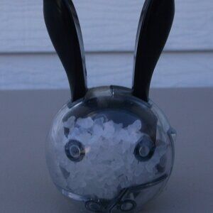 Chef’n Bunny Salt Grinder | Magnetic Squeeze‑Handle Salt Mill - like new